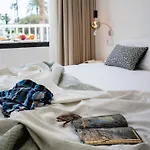 Miel Hotel 2*